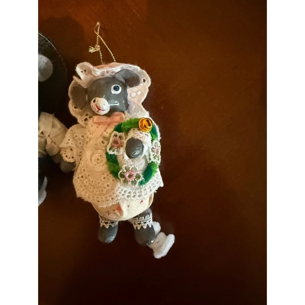 Vintage christmas mr & mrs mouse dressed‎ for the holiday ornaments couple